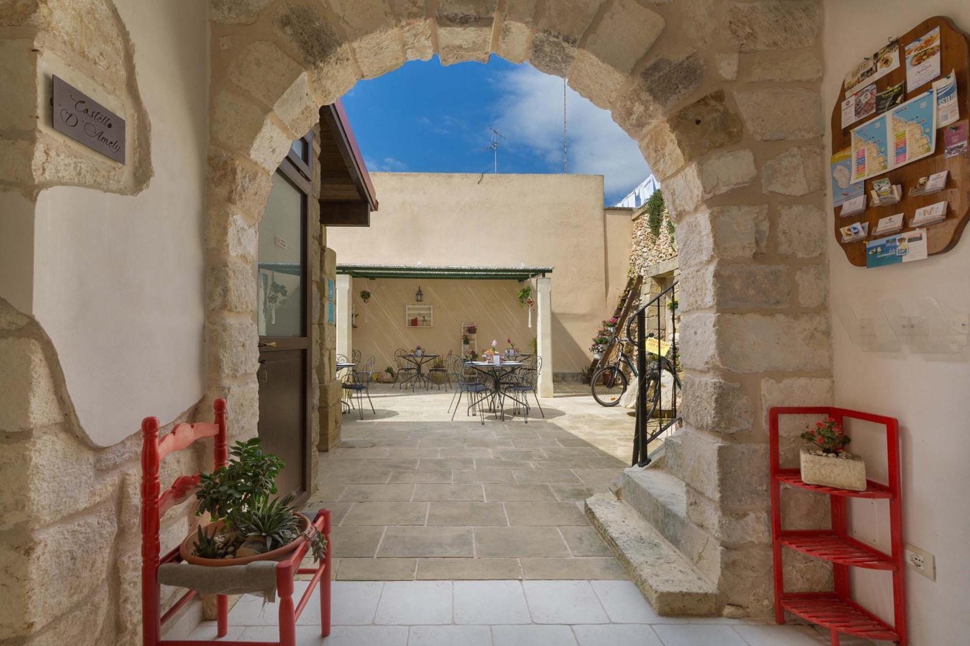 Salento Ada's House Couette-café Melendugno